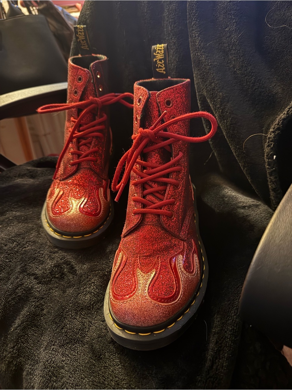 Dr Martens Red and pink Glitter Flame Lace-Up unisex 1460 Pascal -- 🎸 Rock OUT